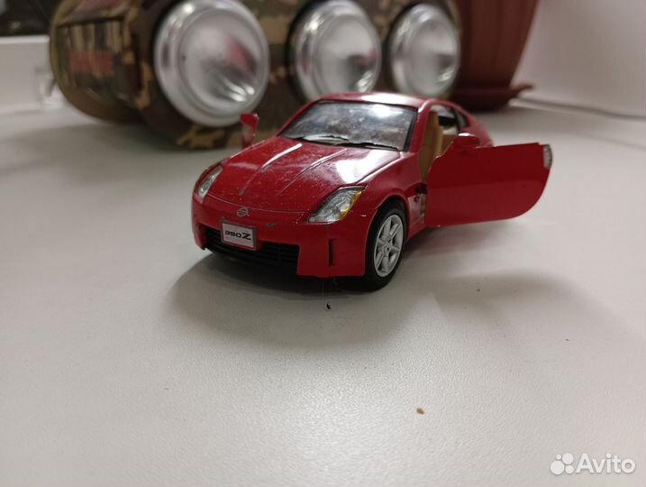 Nissan 350z модель