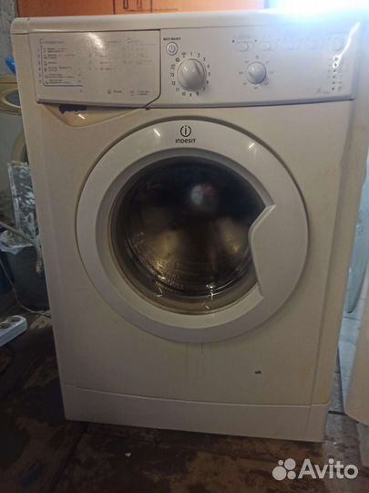 Стиральная машина indesit