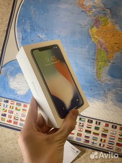 Коробка для iPhone