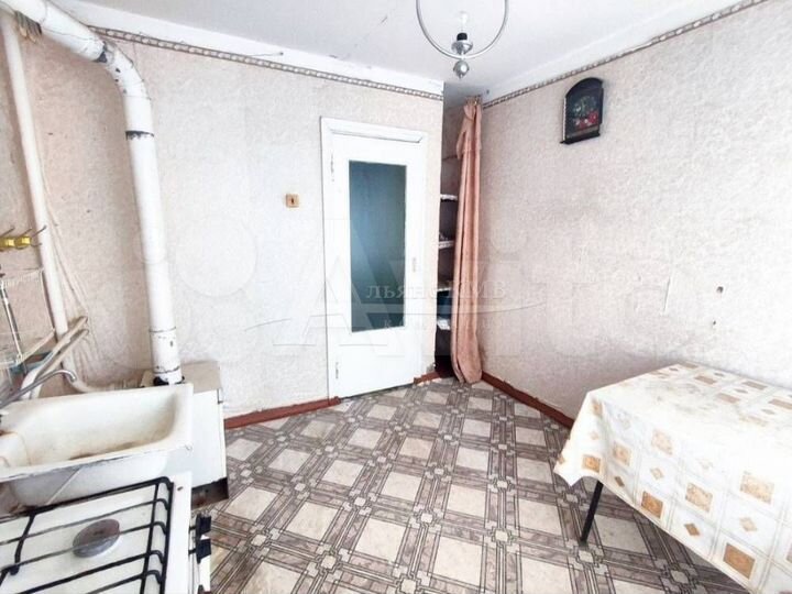 3-к. квартира, 70 м², 1/2 эт.