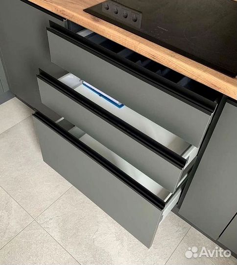 Кухонный гарнитур Royale на заказ