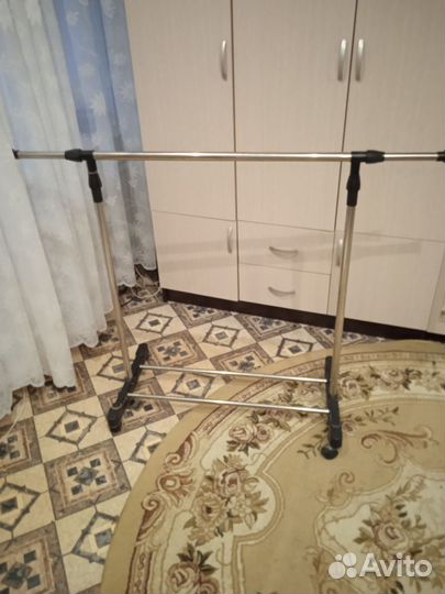 Вешалка напольная