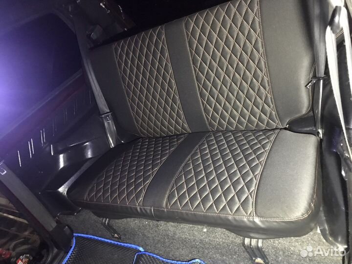 Передние сиденья на ниву 21214