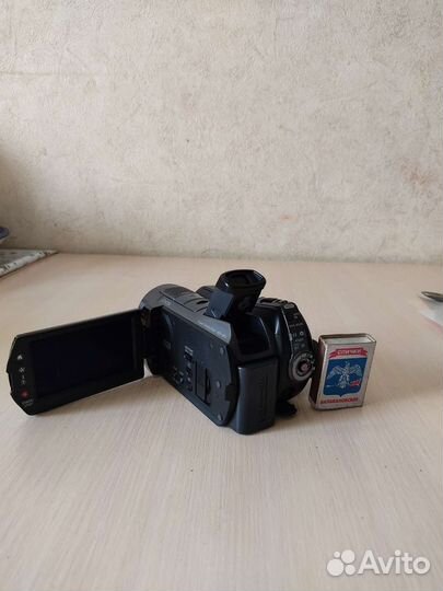Видеокамера Sony HDR-SR11E