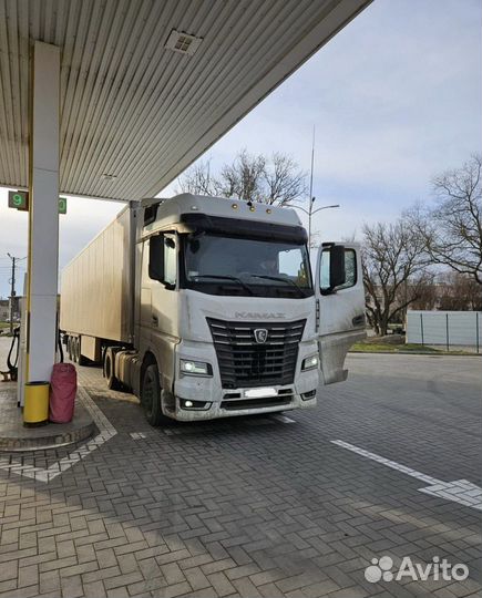 Грузовые перевозки фура