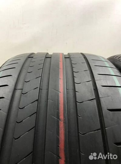 Pirelli P Zero PZ4 285/30 R22 101Y