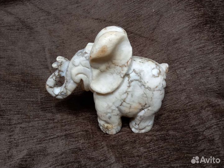 Старинный слон. Китай. мрамор, начало 20 века