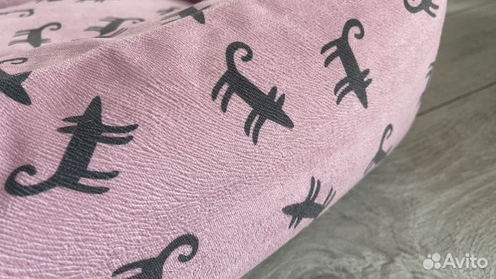 Лежанка для собак 