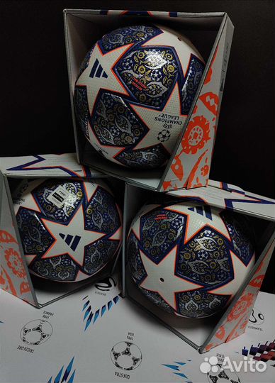 Футбольный мяч adidas finale pro