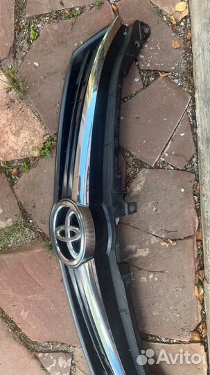 Решетка радиатора на toyota camry 55