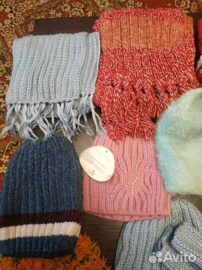 Варежки вязаные женские