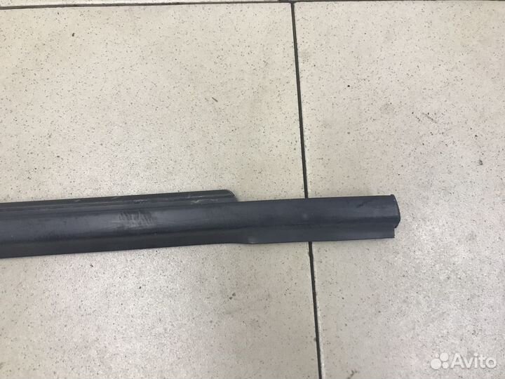 Накладка стекла переднего правого Solaris 2010-201