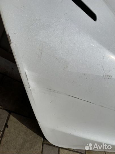 Задняя правая дверь Tesla Model 3