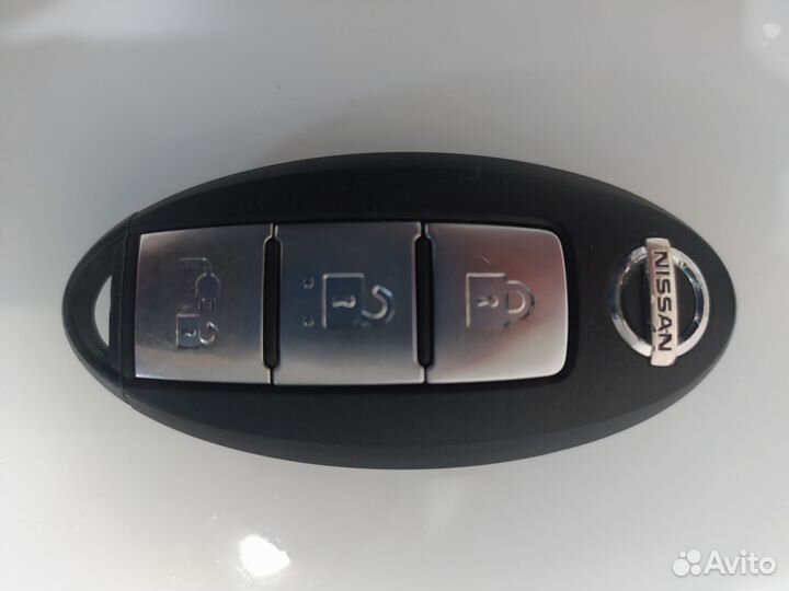 Смарт ключ Nissan Leaf