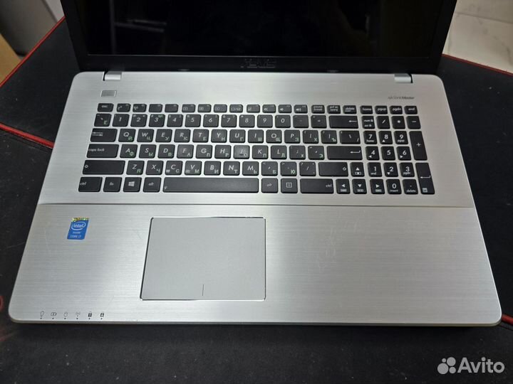 Asus X750LN (17.3