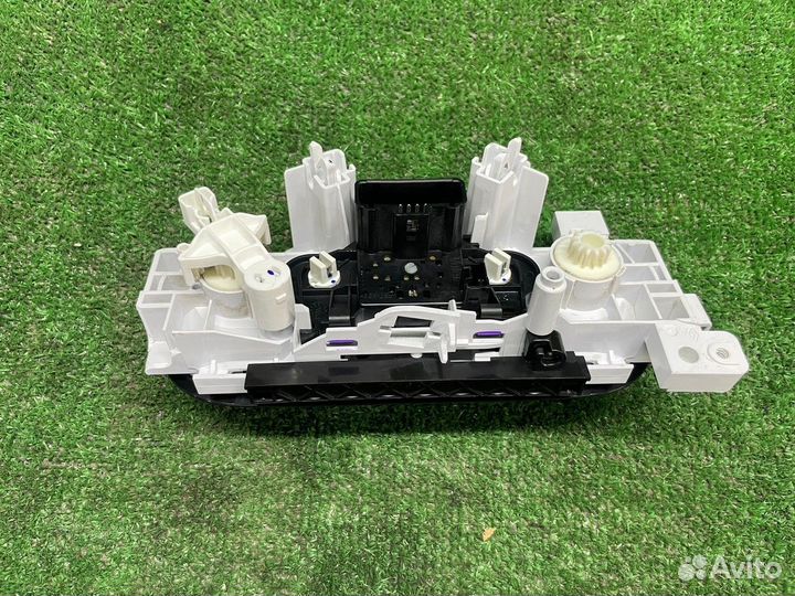 Блок управления отопителем Renault Duster