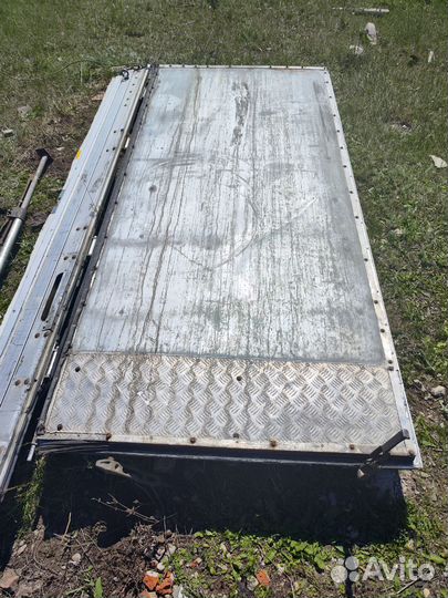 Ворота рефрижератора шмитц