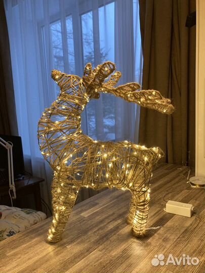 Олень из проволоки