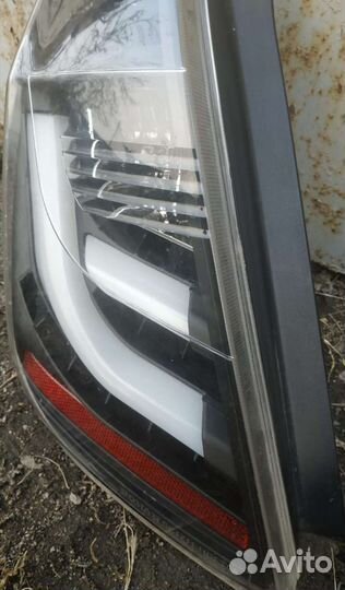 Фары задние Honda Fit