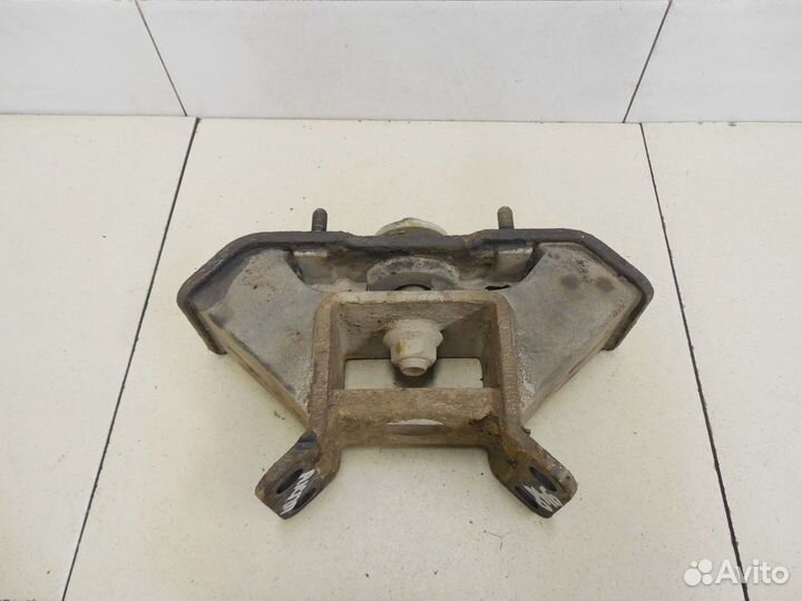 Опора кпп задняя Mohave 2009