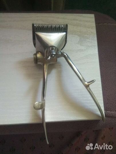 Ручная машинка для стрижки волос