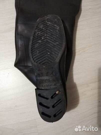 Болотные сапоги