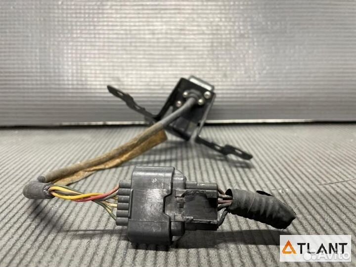 Камера переднего вида nissan serena