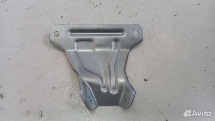 Кронштейн торпедо Volkswagen Passat CC