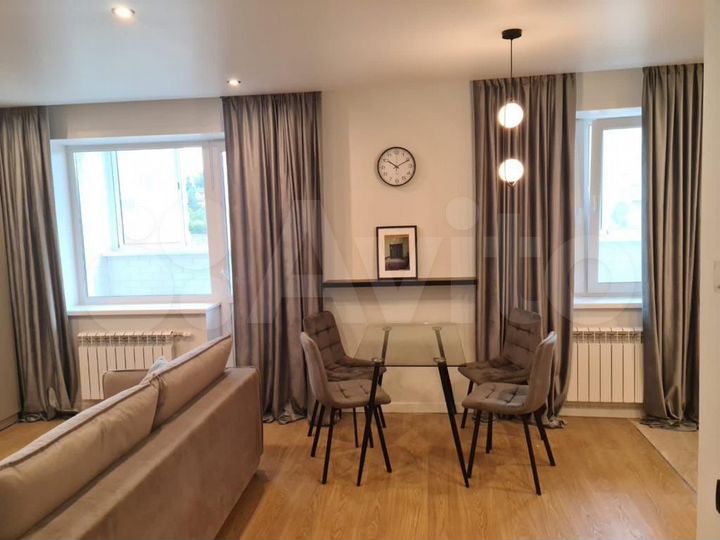 2-к. квартира, 52 м², 6/17 эт.