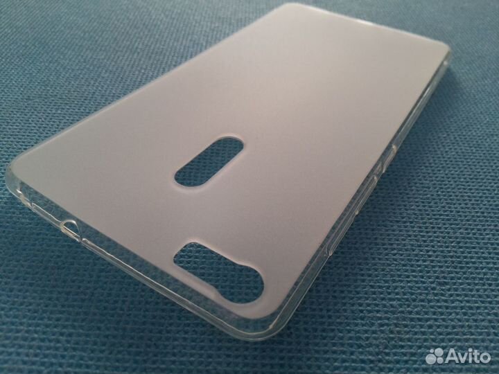 Чехлы для Asus Zenfone 3 Ultra ZU680KL (6,8