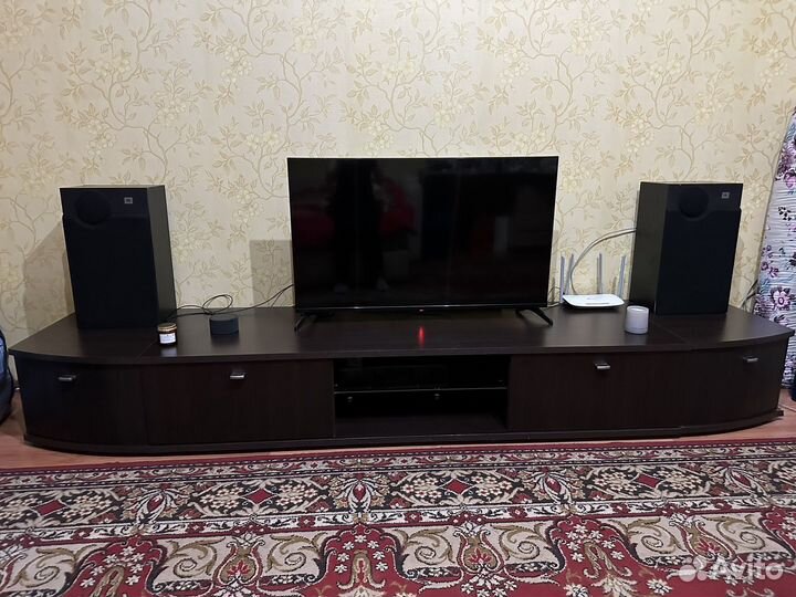Тумба под телевизор