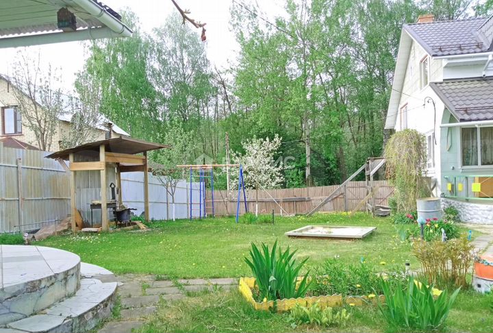 Дом 106,8 м² на участке 6,4 сот.