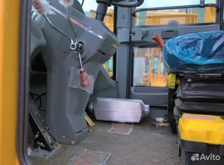 Фронтальный погрузчик LuGong T 928, 2023