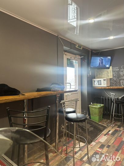 Продавец в магазин разливного пива