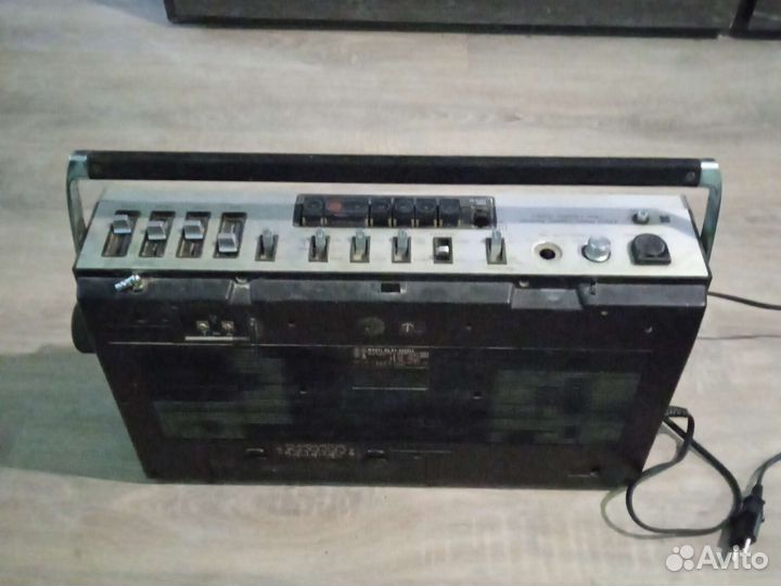 Магнитофон panasonic