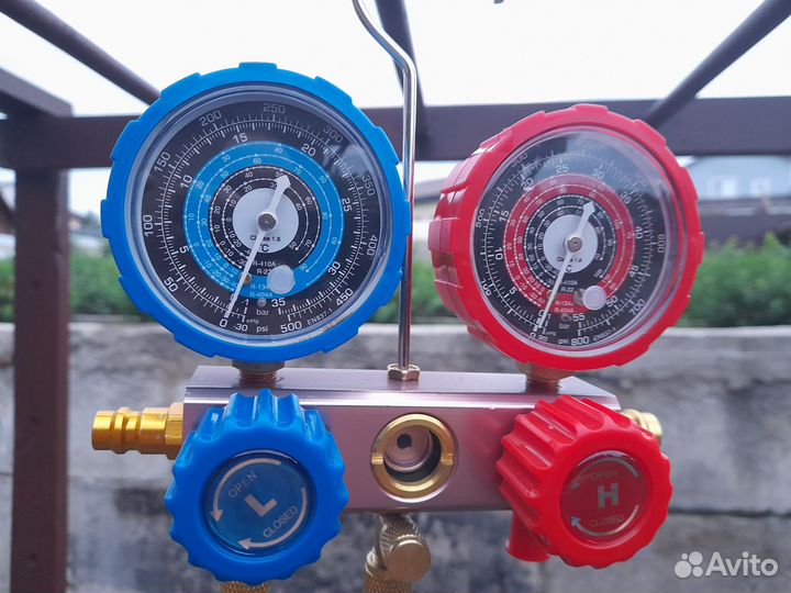 Кондиционер, вакуумный насос, манометр