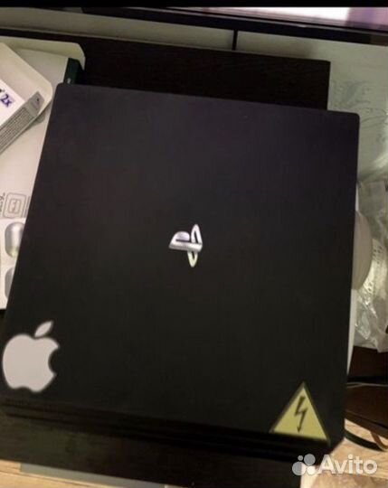 Sony playstation 4 pro 1tb