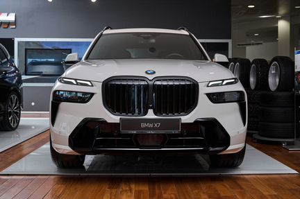 BMW X7 3.0 AT, 2024