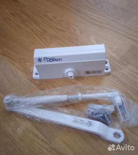 Доводчик дверной