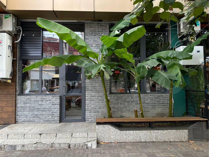 Продается бар (кафе) в центре Адлера