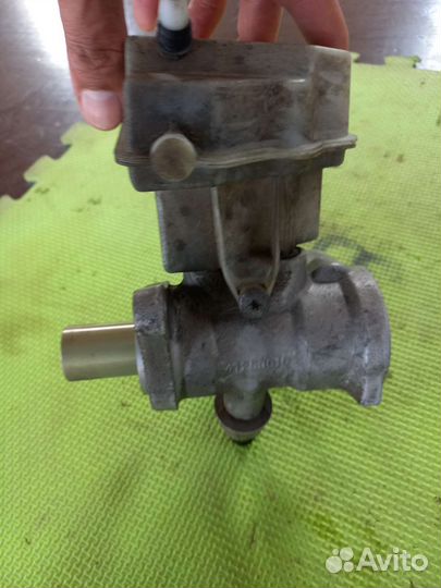 Главный цилиндр тормозной 