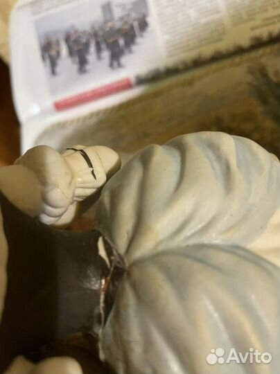 Статуэтка бисквитный фарфор