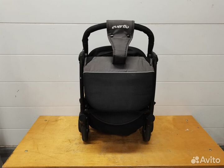 Коляска прогулочная Everflo UNO e-300 Onyx