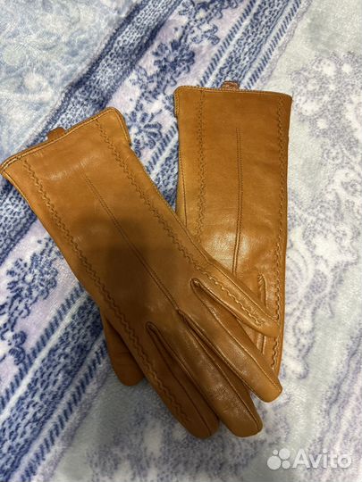 Перчатки женские кожаные новые 6.5