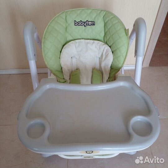 Столик для кормления ребенка