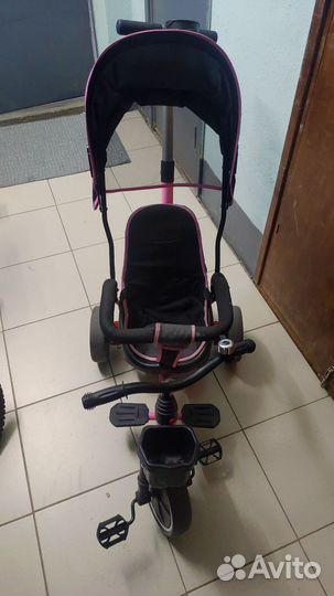 Детский трехколесный велосипед-коляска