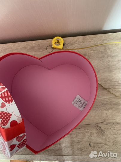 Коробка подарочная новая