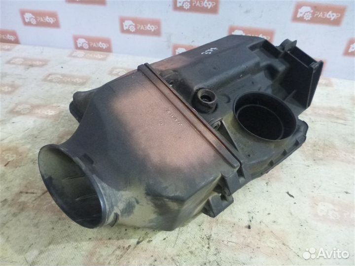 Корпус воздушного фильтра Renault Laguna X74