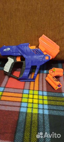 Бластер Nerf с пульками