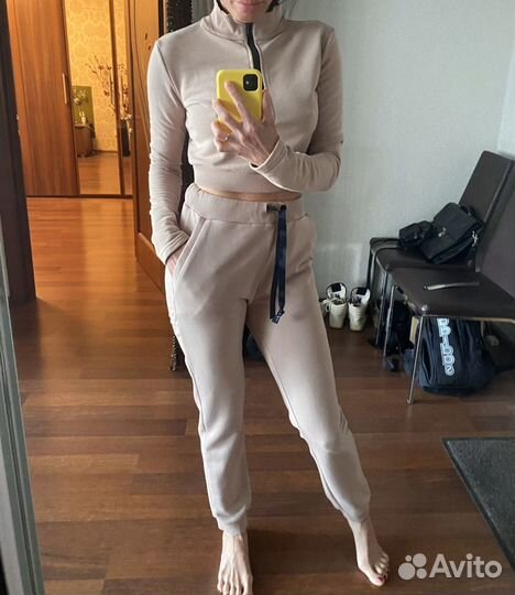 Спортивный костюм